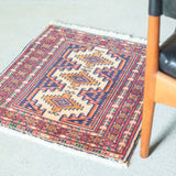 トライバル ラグ 64×60cm イラン手織り 一点物