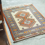トライバル ラグ 89×67cm イラン手織り 一点物