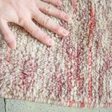 ベニワレン ラグ 織り目詳細 手織りの質感