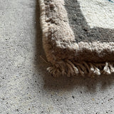 Mini Gabbeh 40×44<span>ミニギャッベ 25040258