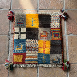 ギャッベ ラグ 40×39cm イラン手織り 一点物