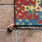 ミニギャッベ 41×44cm イラン手織り 一点物 チェアマット