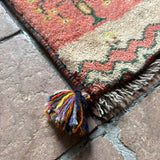 ミニギャッベ 41×40cm イラン手織り 一点物 チェアマット
