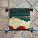 ミニギャッベ 41×41cm イラン手織り 一点物 チェアマット