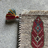 ミニギャッベ 39×40cm イラン手織り 一点物 チェアマット