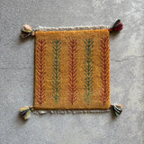 ミニギャッベ 40×38cm イラン手織り 一点物 チェアマット