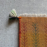 ミニギャッベ 40×38cm イラン手織り 一点物 チェアマット