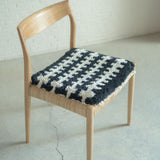 まいにちノッティング 椅子敷き 42×42 はしご