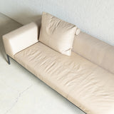 心石工芸 HILL198片肘 - 圧迫感を抑えたロースタイルソファ