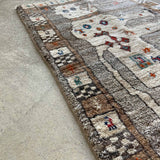 Lion Gabbeh 137×84<span>ライオンギャッベ</span>