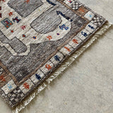 Lion Gabbeh 137×84<span>ライオンギャッベ</span>