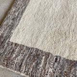 Lion Gabbeh 122×82<span>ライオンギャッベ</span>