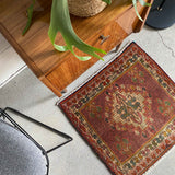 Little Tribal Rug 60×60<span>リトル トライバルラグ</span>