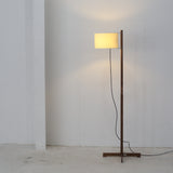 TMM ウォールナット 点灯時