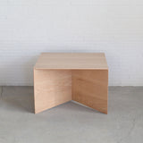 ペーパーウッドコーヒーテーブル正面