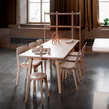 ビームダイニングテーブルシーン