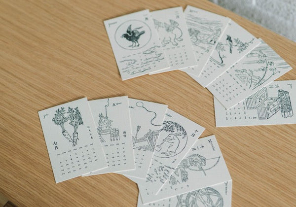 PAPYRUS Calendar 2025｜世界観に惹き込まれる、手刷りの古書カレンダー