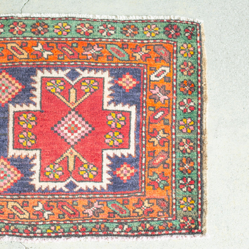 Tribal Rug 110×62<span>トライバルラグ 23102286
