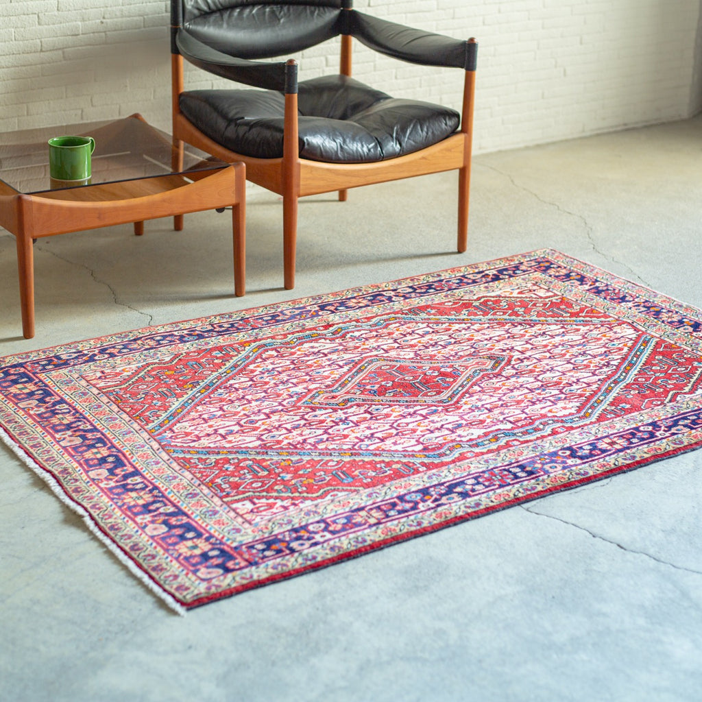 Tribal Rug 160×105cm 手織りトライバルラグ ジョウザン | G.E.M