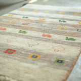 ギャッベ ラグ 134×81cm イラン手織り 一点物