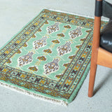 トライバル ラグ 90×60cm イラン手織り 一点物