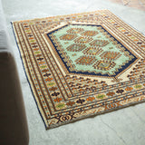 トライバル ラグ 151×120cm イラン手織り 一点物