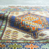 トライバル ラグ 83×66cm イラン手織り 一点物