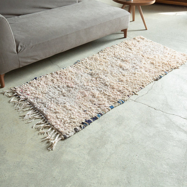 モロッコ ベニワレン ラグ 手織り絨毯 ダイヤ柄　70×120cm ベニワレンとは？北欧インテリアにも合う、モロッコの手織りラグの魅力