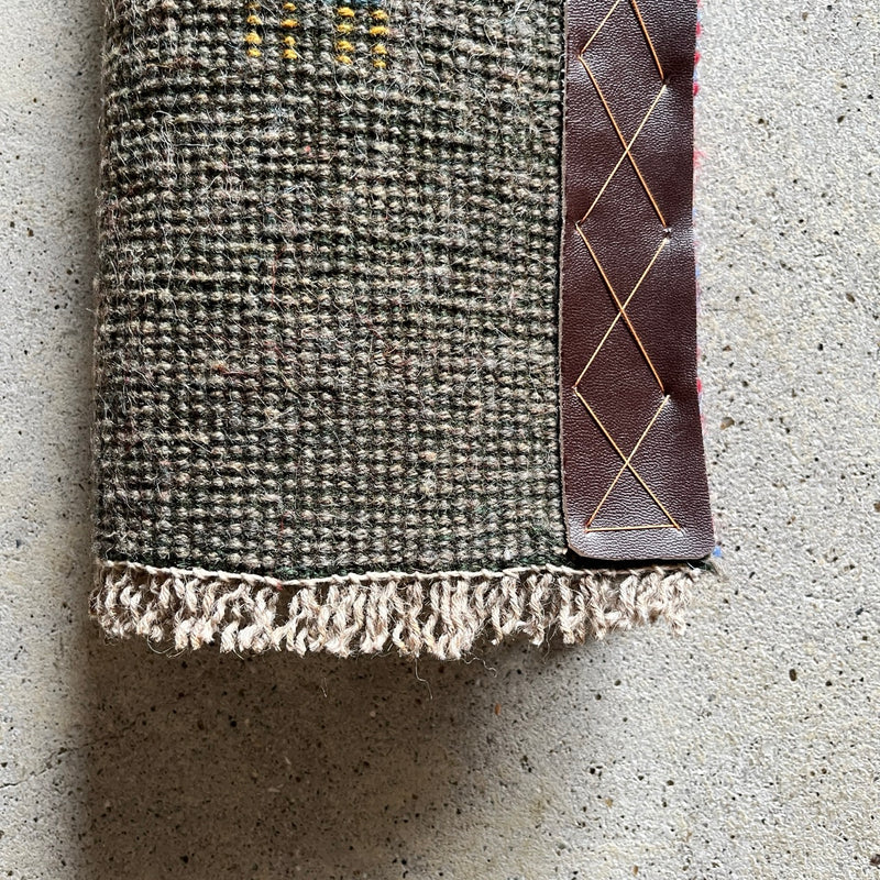 Mini Gabbeh 39×36<span>ミニギャッベ 25040135