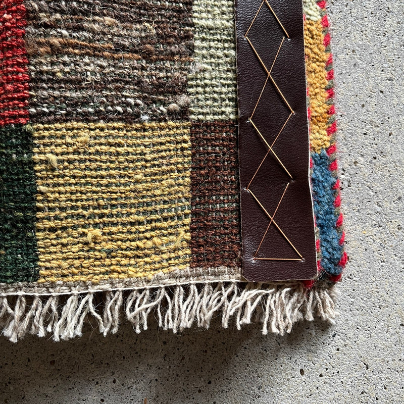 Mini Gabbeh 40×39<span>ミニギャッベ 25040296