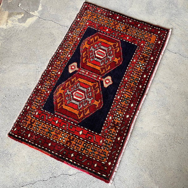 ペルシャ絨毯　トライバルラグ　オールドアバデ　約102×65cm【専用ページ】 ペルシャ絨毯 トライバルラグ オールドアバデ 約102×65cm【専用