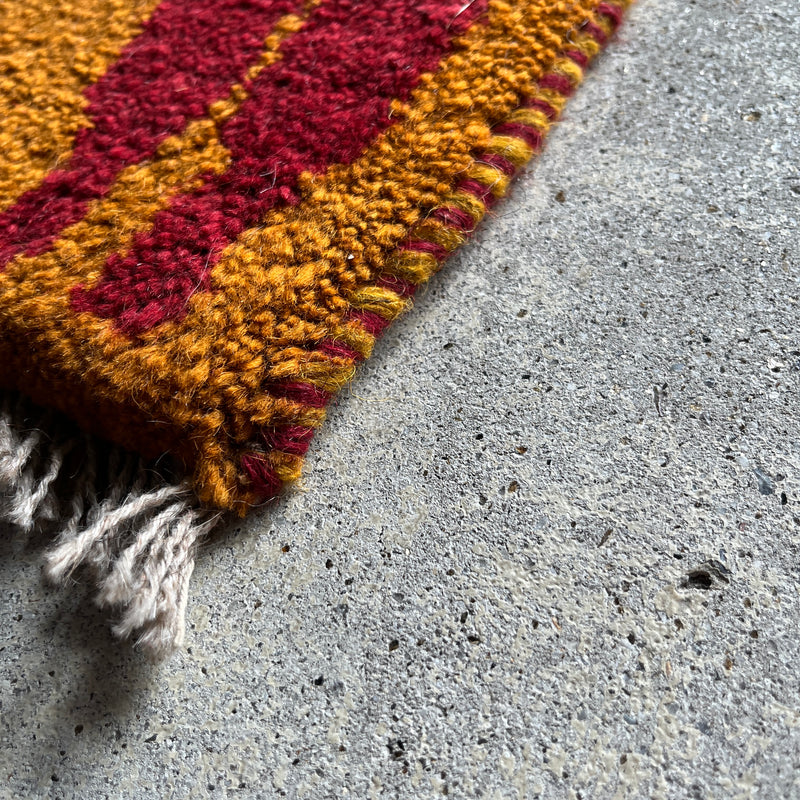 Mini Gabbeh ㉕ 40×35<span>ミニギャッベ</span>