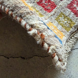 ミニギャッベ 40×39cm イラン手織り 一点物 チェアマット