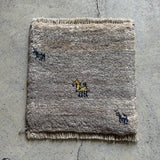 ミニギャッベ 35×36cm イラン手織り 一点物 チェアマット