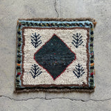 ミニギャッベ 40×35cm イラン手織り 一点物 チェアマット