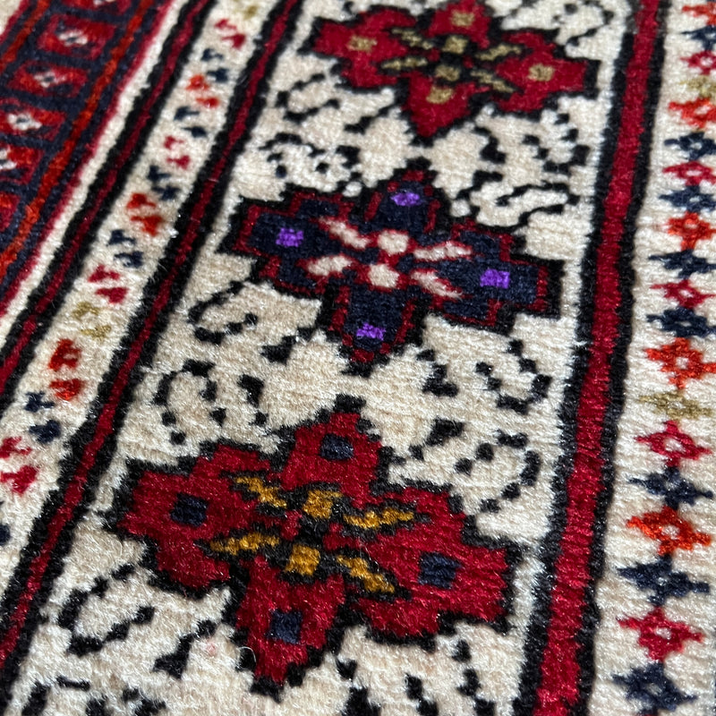 Tribal Rug 111×83<span>トライバルラグ 23103221</span>