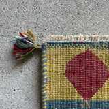 ミニギャッベ 37×41cm イラン手織り 一点物 チェアマット