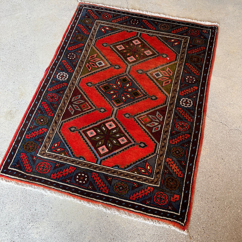 Tribal Rug 90×70<span>トライバルラグ 24090216</span>