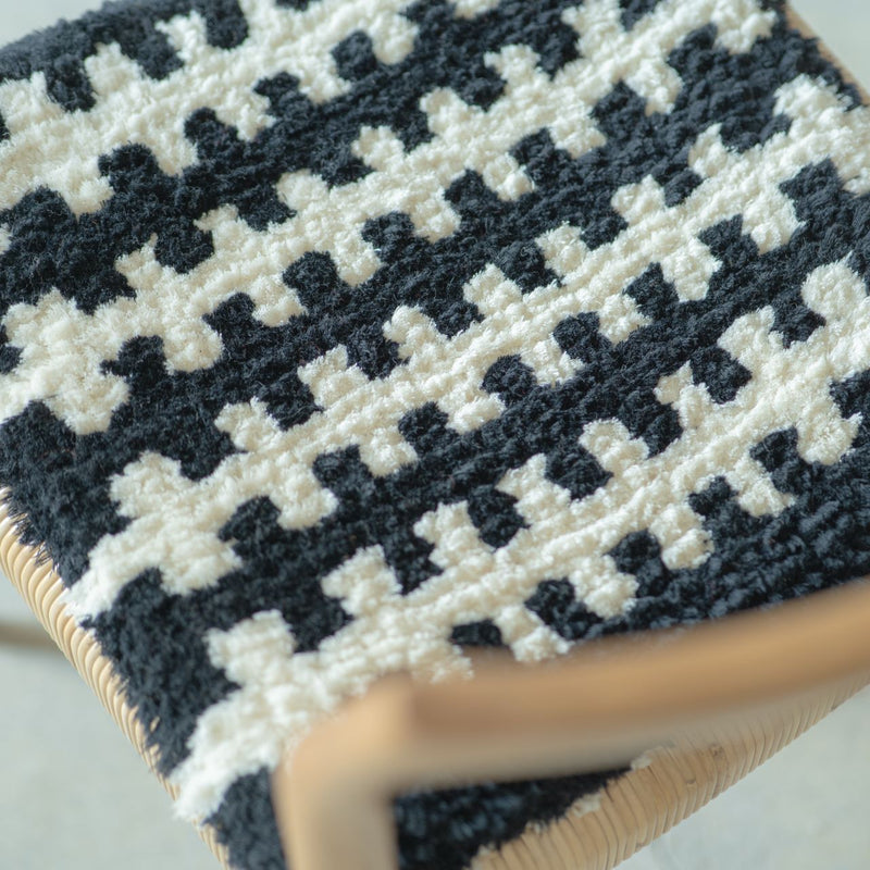 まいにちノッティング 椅子敷き 42×42 はしご