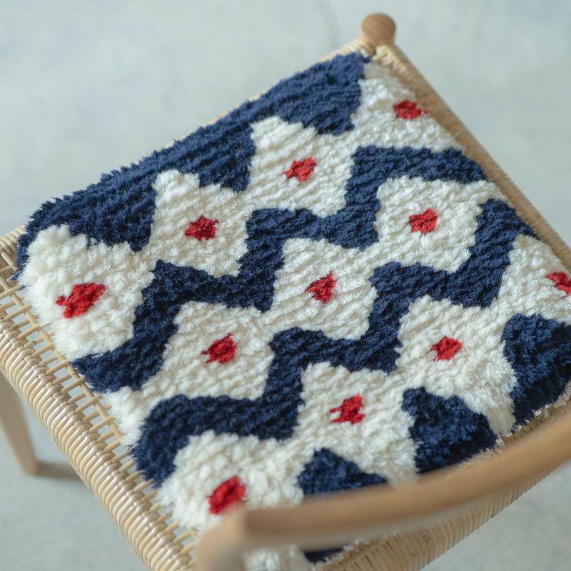 まいにちノッティング 椅子敷き 38×38 菊花