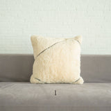 ムーリルト クッション 織り目詳細 ふわふわの質感 天然ウール