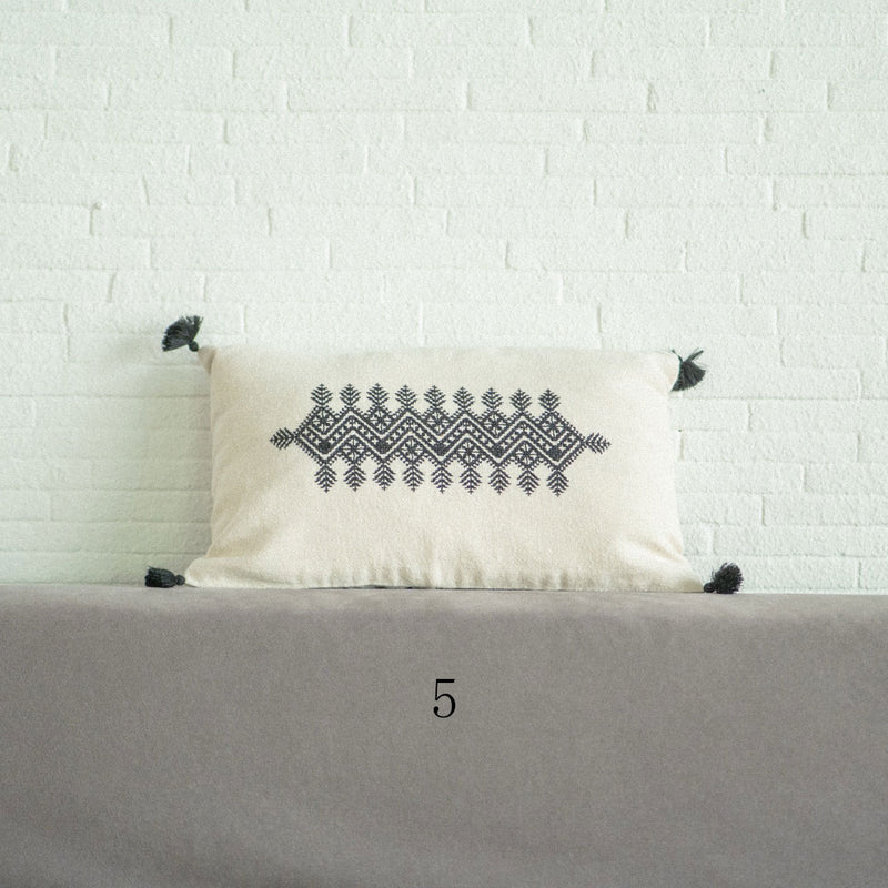 Fez embroidery Cushion 50×30 フェズ刺繡 クッション | G.E.M ONLINE