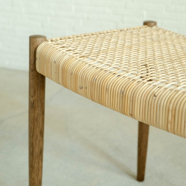 COYA Fine Furniture Rattan Stool<span>籐張りのスツール