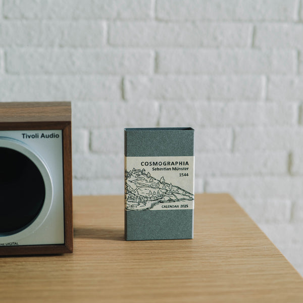 【OUTLET】PAPYRUS Calendar COSMOGRAPHIA 2025<span>アウトレット パピルスカレンダー コスモグラフィア 2025</span>