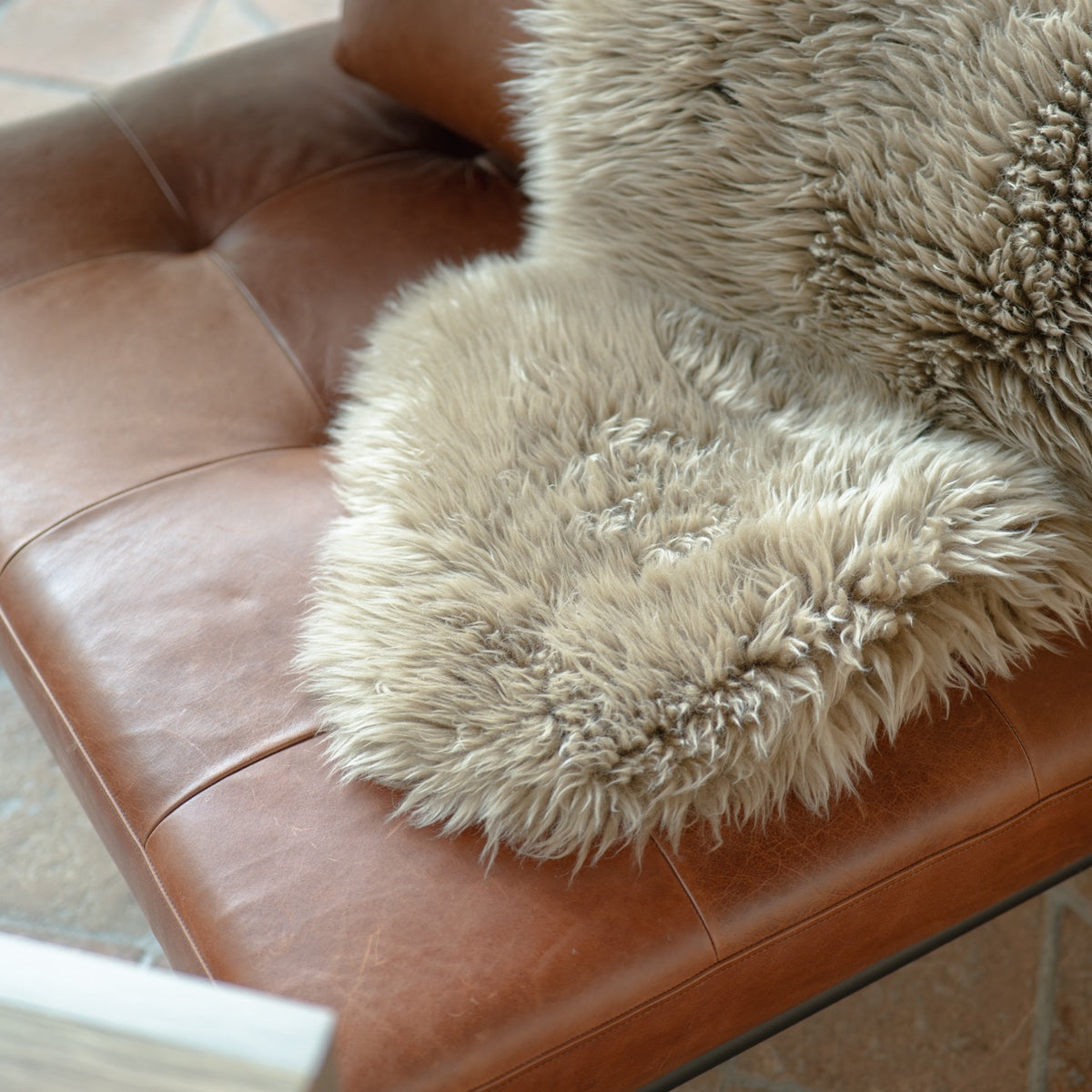 クリーム色 シープスキンマット 羊毛製 クリーム色 シープスキンマット 羊毛製