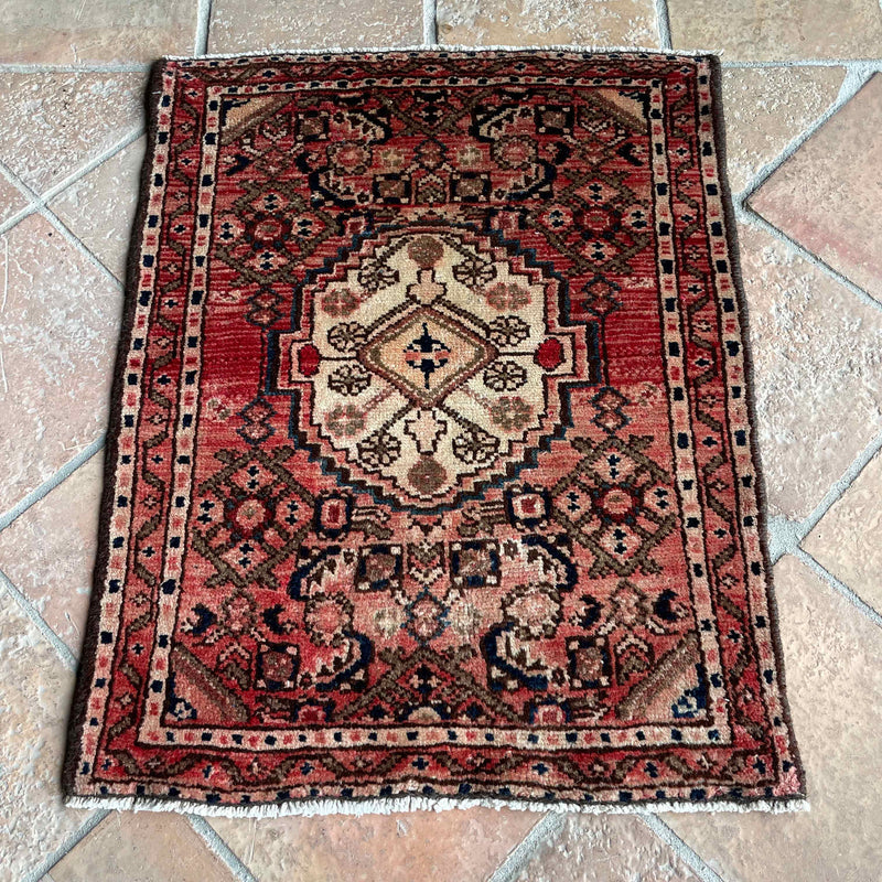 Little Tribal Rug 70×55<span>リトル トライバルラグ</span>